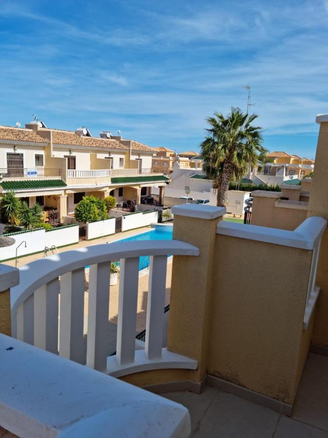 Agradable Adosado Con Piscina Villa Ciudad Quesada Eksteriør bilde
